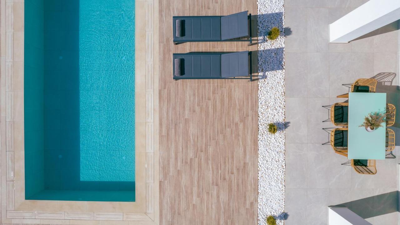 Solis Ortus Villa! Kalamaki  Exterior photo